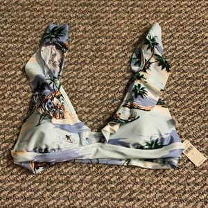 NWT Aerie Ruffle Swim Top
